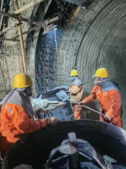 1500c Dense Monolithic Refractories High Dense Cordierite Material Product Refractory Plastic Castable 